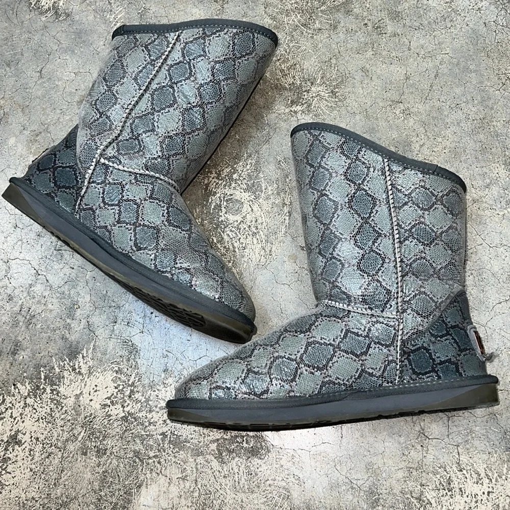 *Australia Luxe collective Ugg style boots